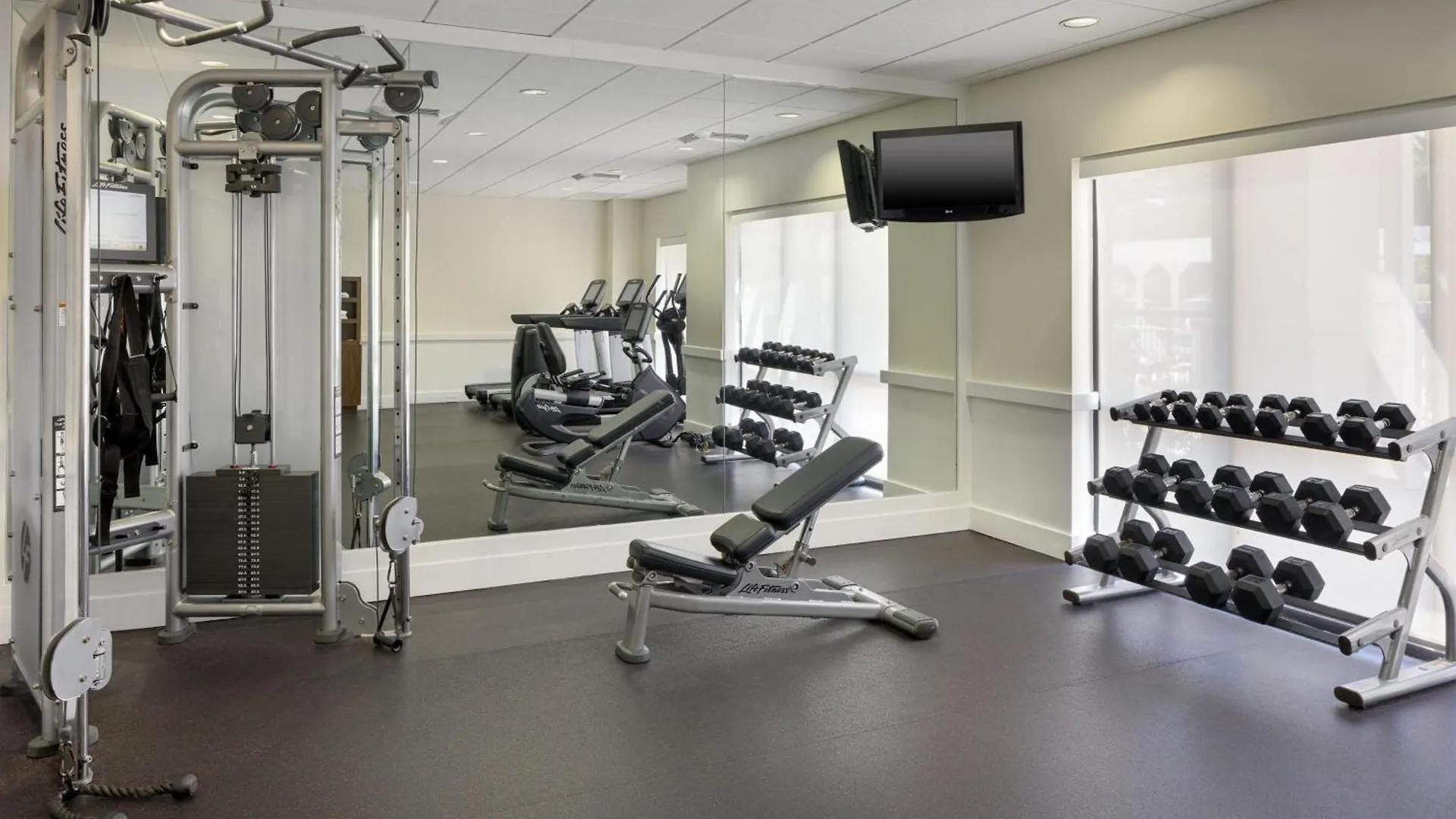 Отель Courtyard By Marriott Sandestin At Grand Boulevard Мирамар-Бич