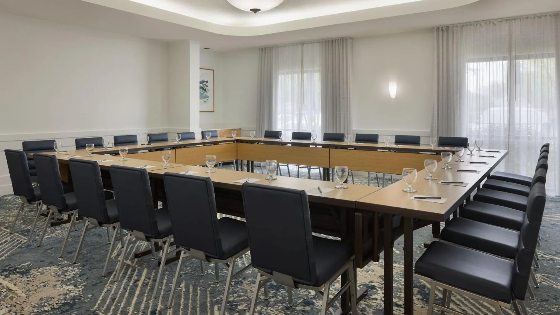 Courtyard By Marriott Sandestin At Grand Boulevard Мирамар-Бич