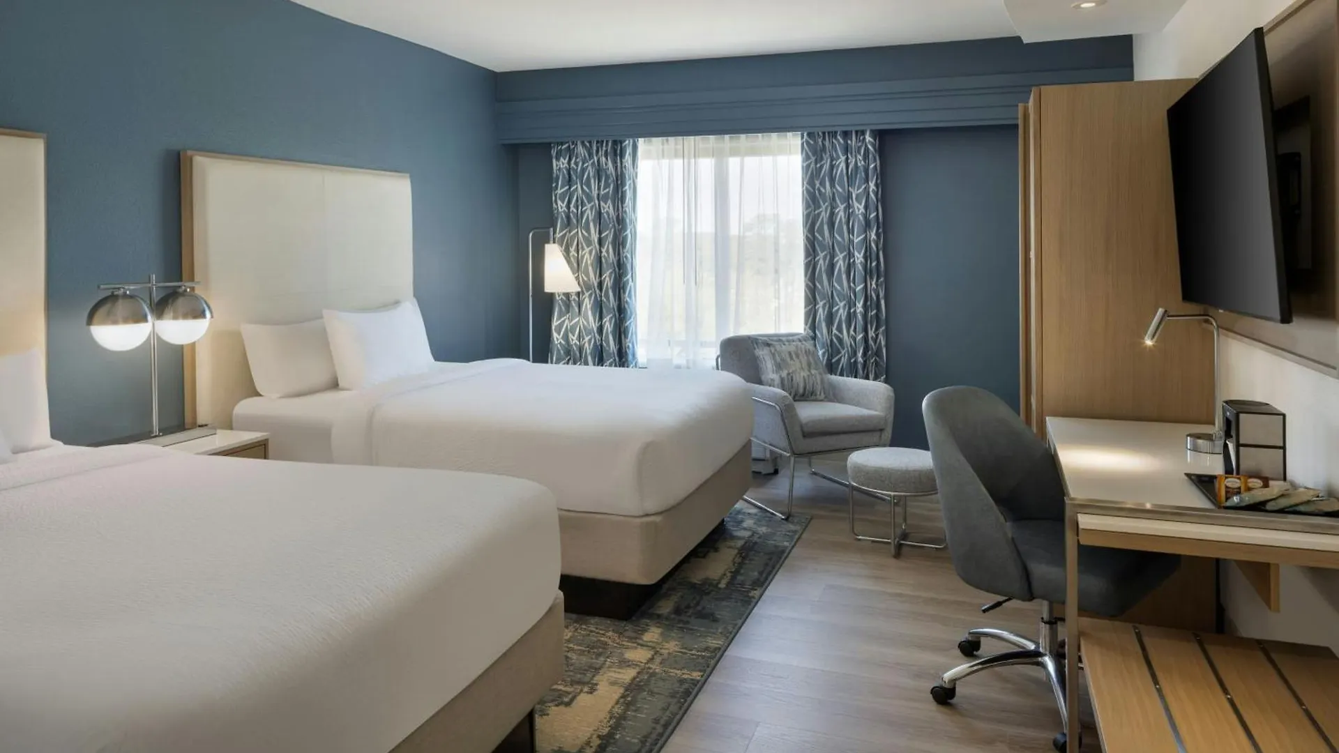 Courtyard By Marriott Sandestin At Grand Boulevard Мирамар-Бич